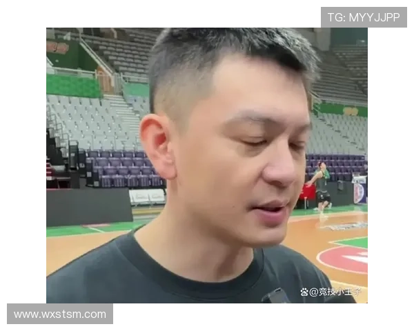 杨鸣离任后状态回春解说NBA